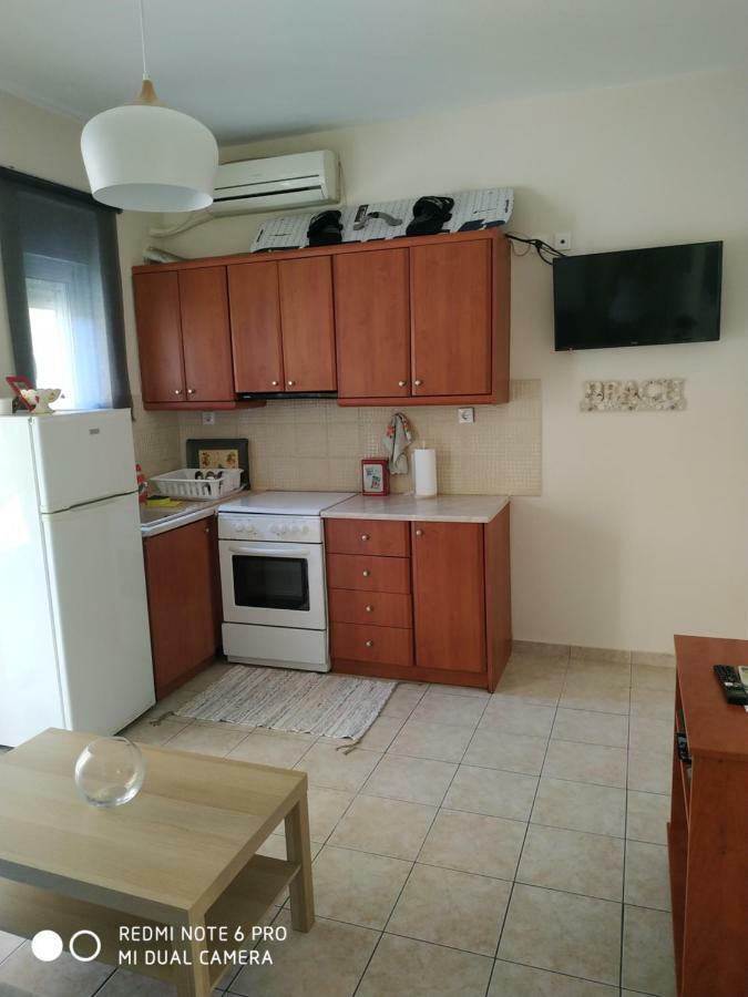 Ourania'S Apartments Kamena Vourla Extérieur photo
