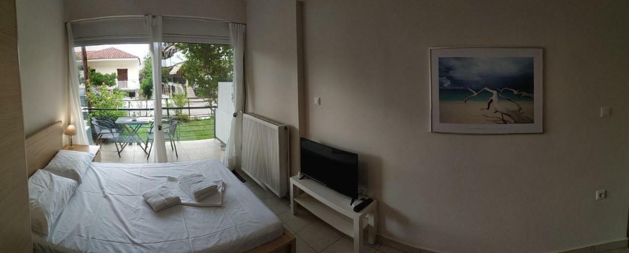 Ourania'S Apartments Kamena Vourla Extérieur photo